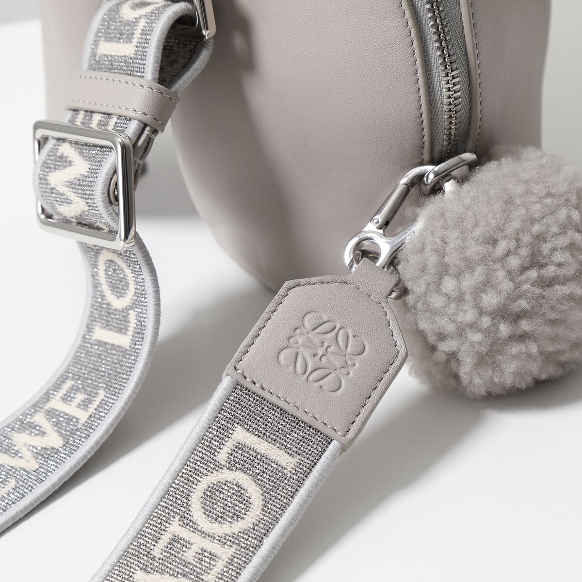 楽天市場】LOEWE ロエベ ショルダーバッグ BUNNY BAG バニー バッグ