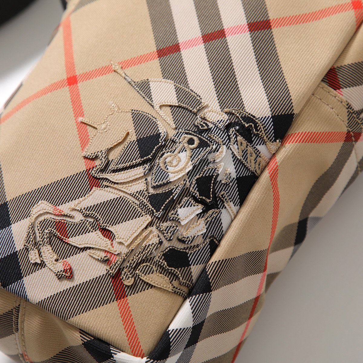 楽天市場】BURBERRY バーバリー フォンケース MS CLASSICS PHONE BAG