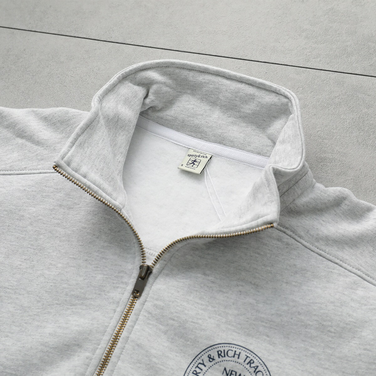 楽天市場】SPORTY＆RICH スポーティアンドリッチ トレーナー QZAW2310