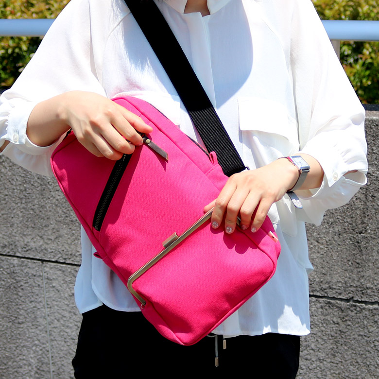 楽天市場】【受注生産品】縦型がま口ボディバッグ【帆布・無地