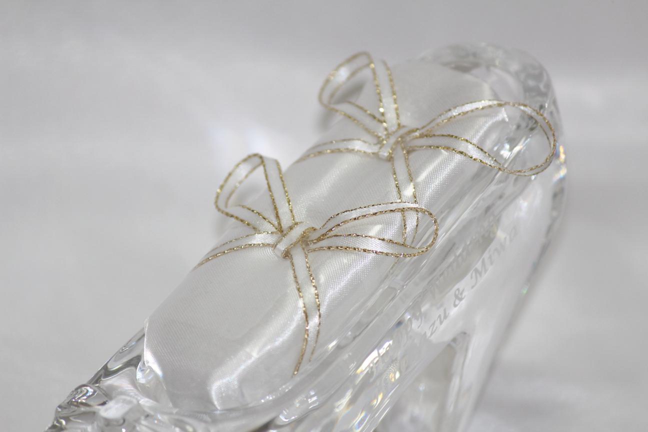 楽天市場】【ガラスの靴】専用リングピロークッション 結婚式 ガラスの