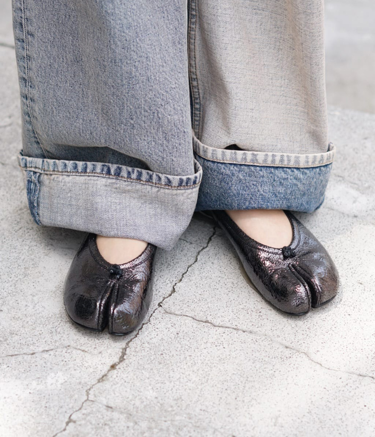 極美品メゾンマルジェラ 足袋 バレエシューズ シワ加工 24cm レザー