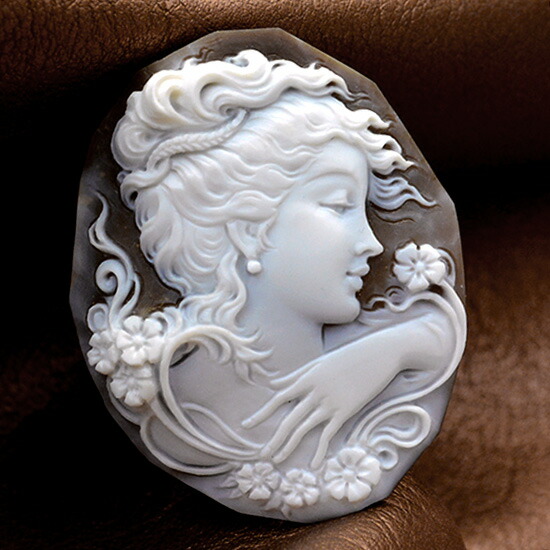楽天市場】カメオ 女性人物像 繊細＆立体的な彫刻 イタリアの彫刻家