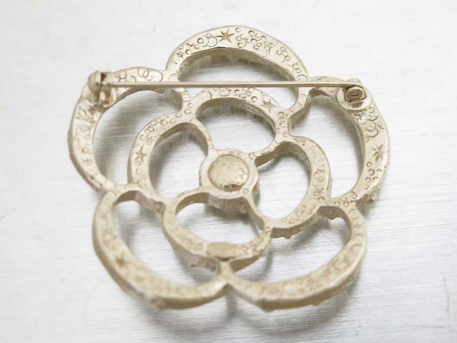 楽天市場】シャネル CHANEL ブローチ カメリア ゴールドxホワイトx