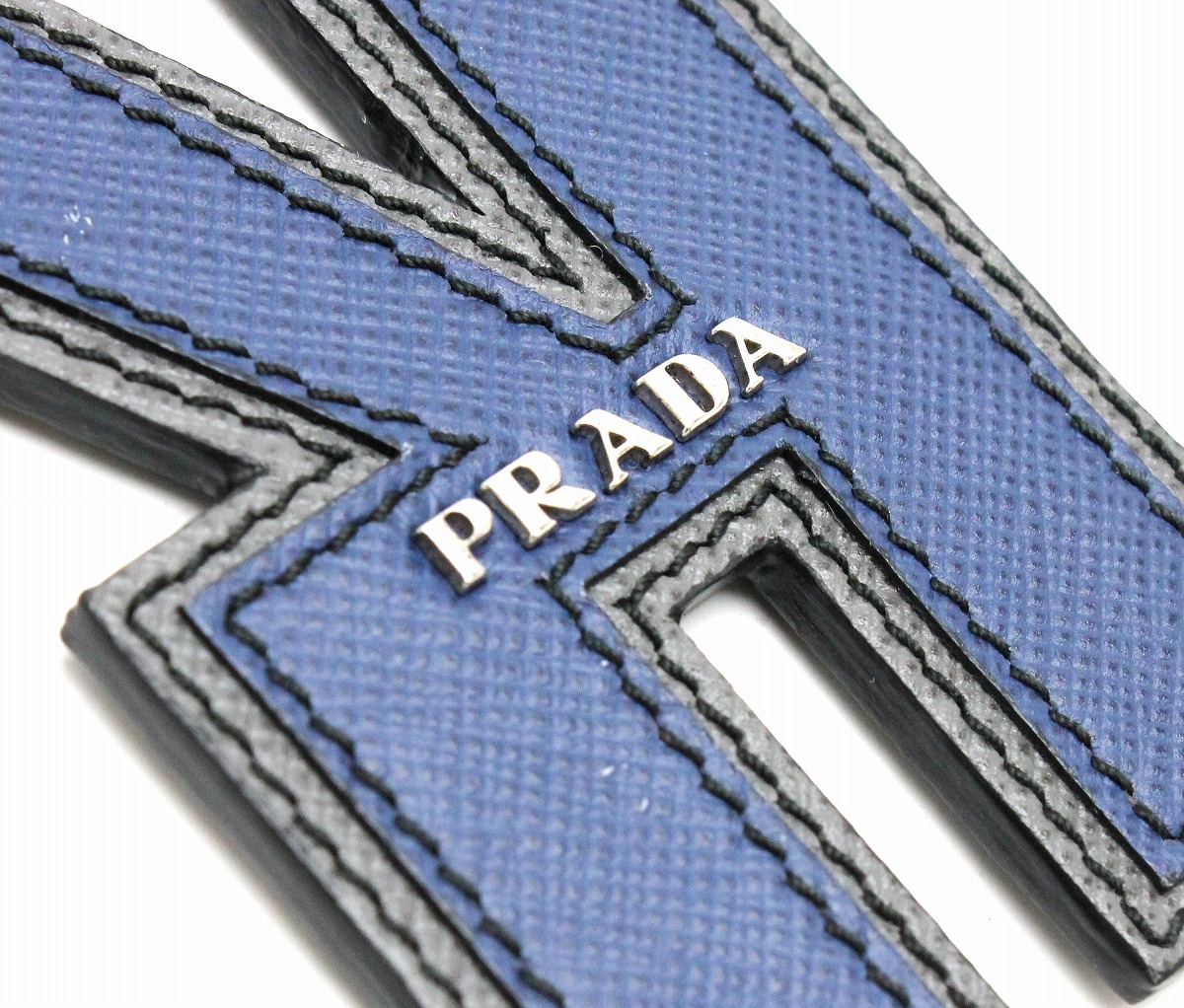 楽天市場】PRADA プラダ レターチャーム キーホルダー キーチャーム