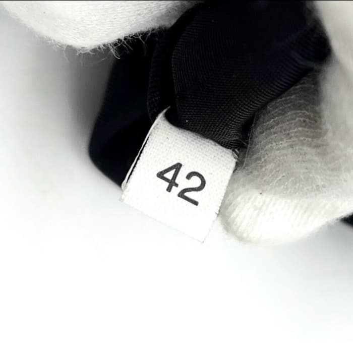 楽天市場】【中古】良品 PRADA プラダ ナイロン 三角ロゴ プレート