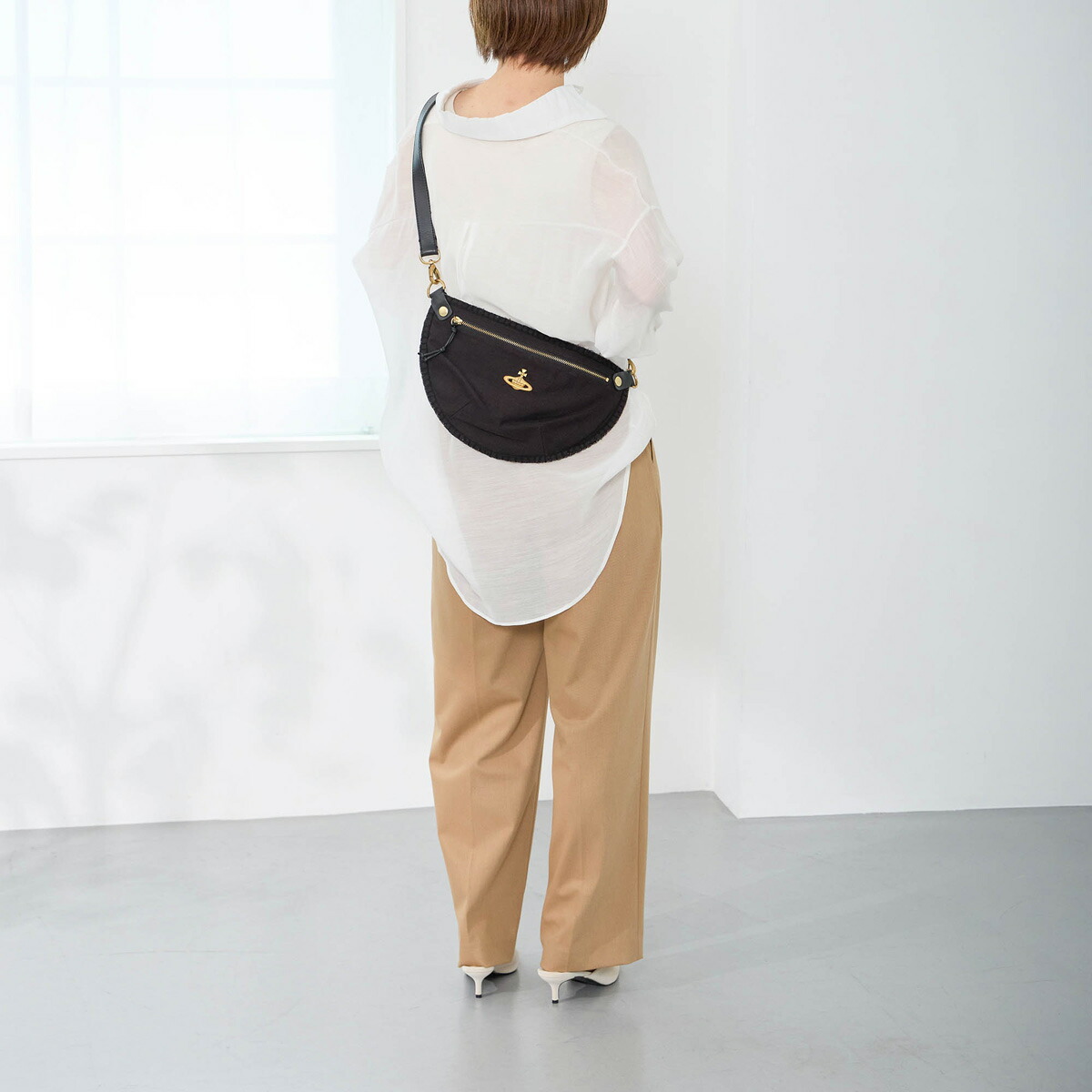 楽天市場】ヴィヴィアン ウエストウッド ショルダーバッグ Vivienne