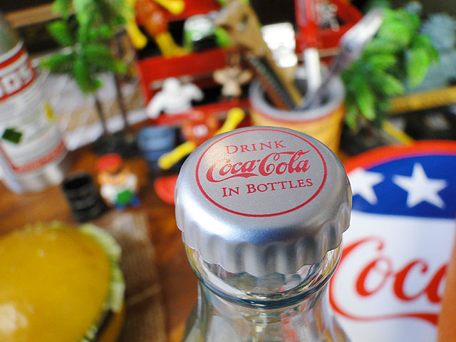 楽天市場】コカ・コーラ 1910's コンツアーボトル ボトルオープナー