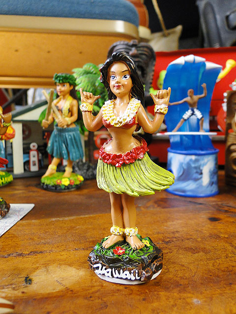 楽天市場】ハワイアン フラガール ダッシュボードドール MINI （シャカ