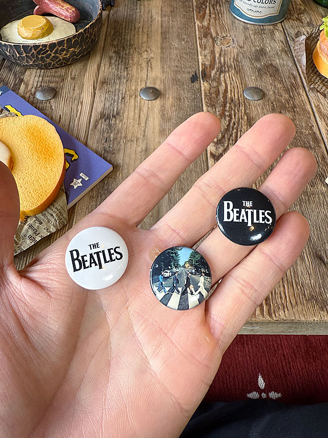 楽天市場】ビートルズ オフィシャル 缶バッジ （3個セット） 公式
