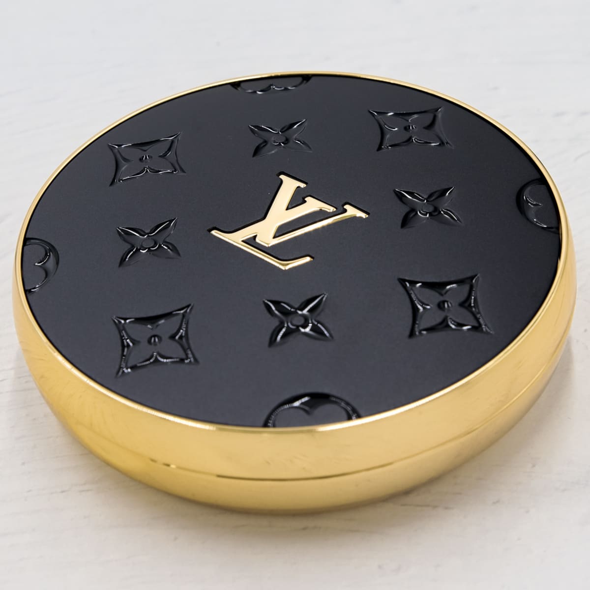 楽天市場】LOUIS VUITTON ルイ・ヴィトン アイシャドウ LV オンブル