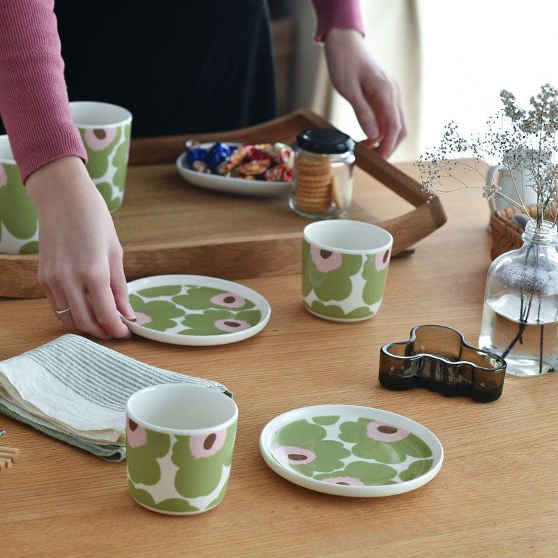 楽天市場】マリメッコ 日本限定 エプロン ミニ ウニッコ ライト