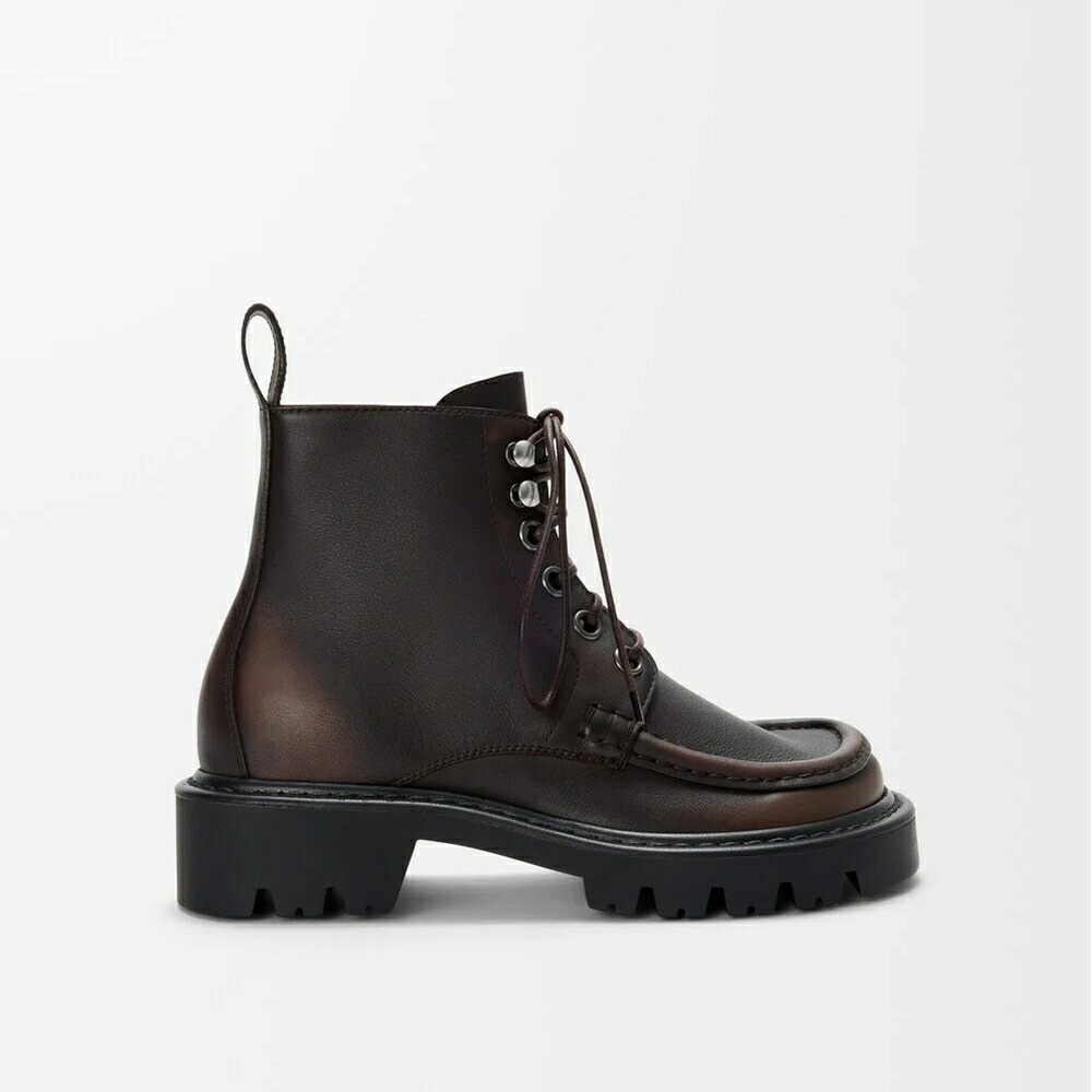 ロエベ ブーツ」の人気商品一覧 | 安い商品を通販サイトから探す