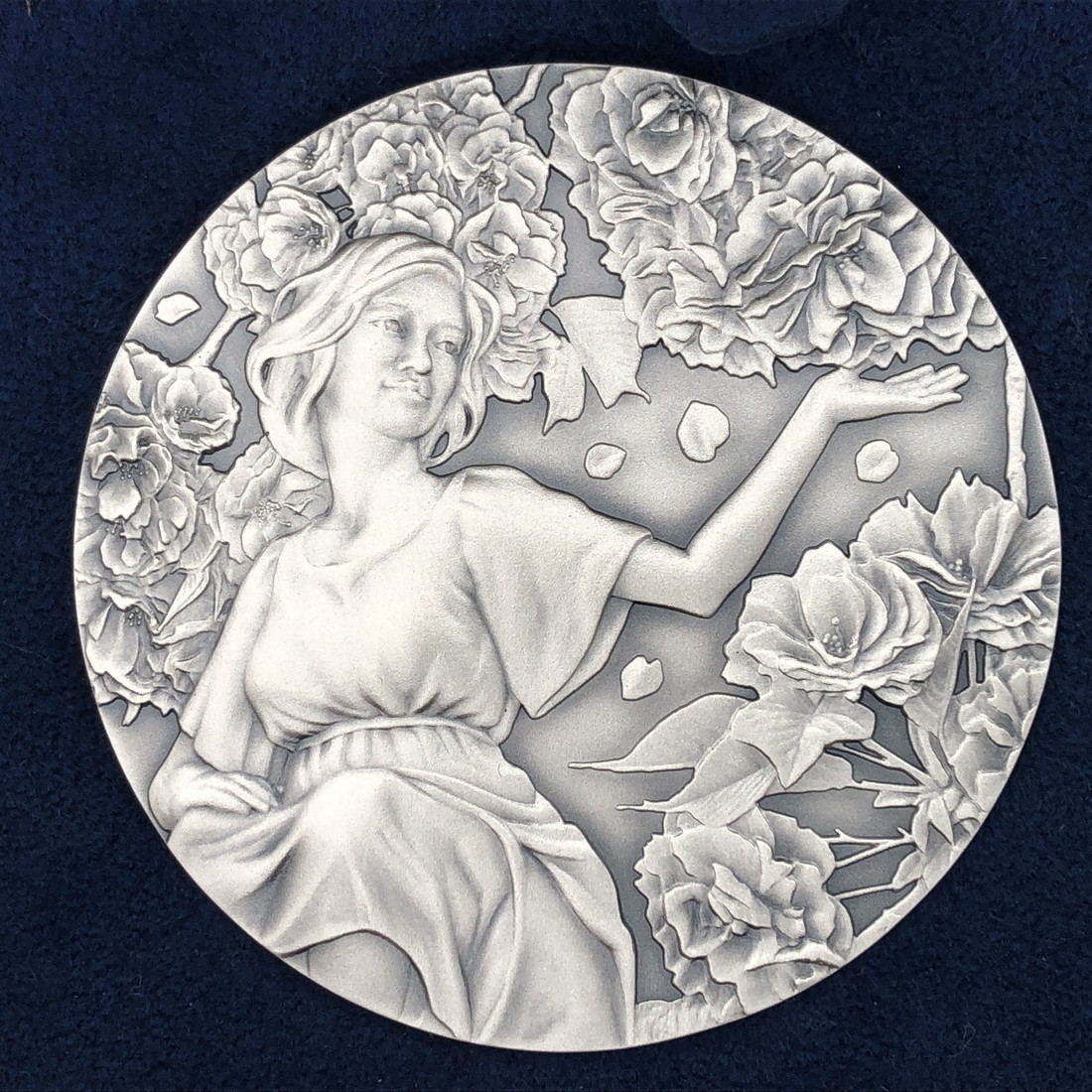 楽天市場】平成30年 桜の通り抜け記念 純銀メダル『大提灯』 造幣局