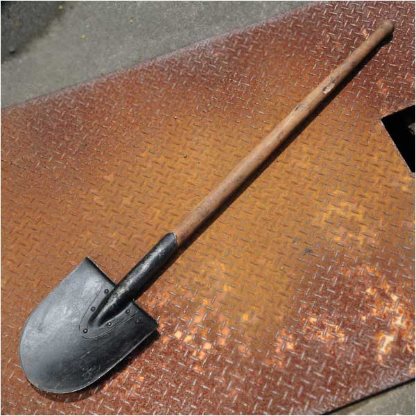 楽天市場】軍放出品 長柄スコップ パイオニア ドイツ軍 軍払下げ品 軍