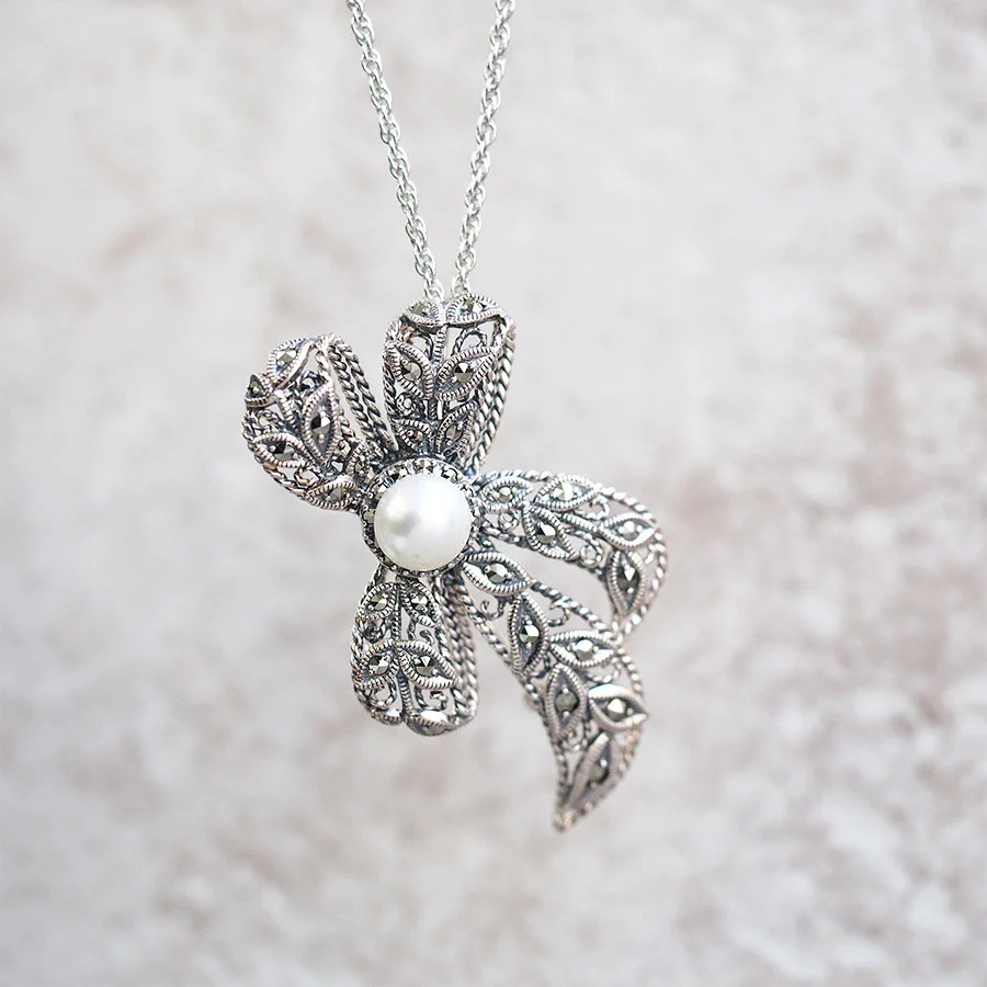 楽天市場】【碌山】 シルバー 淡水パール 淡水真珠 リボン ブローチ