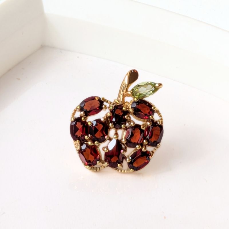 楽天市場】【碌山】シルバー ガーネット りんご ピン ブローチ碌山
