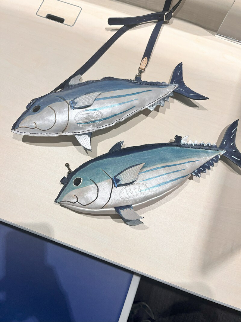 楽天市場】【ふるさと納税】 焼津市 ポシェット 牛革 かつお型