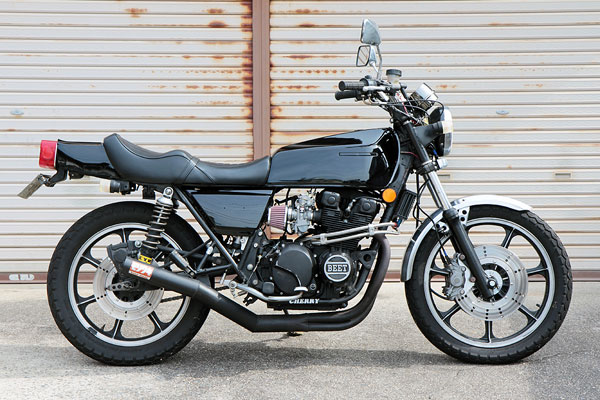 楽天市場】【563 564】 送料無料！ 新品 Z400FX テールカウル