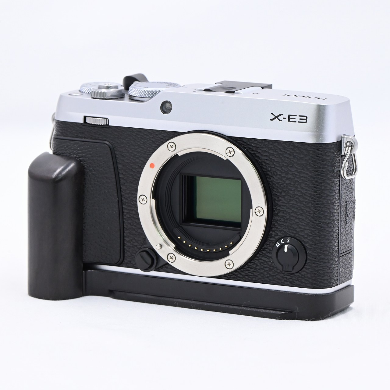 楽天市場】フジフイルム FUJIFILM X-E3 シルバー ミラーレス一眼レフ