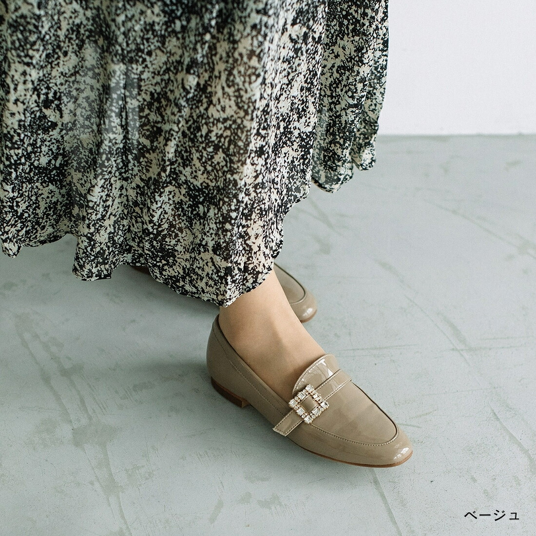 楽天市場】ローファー フラット 晴雨兼用 ビジュー バックル オフィス