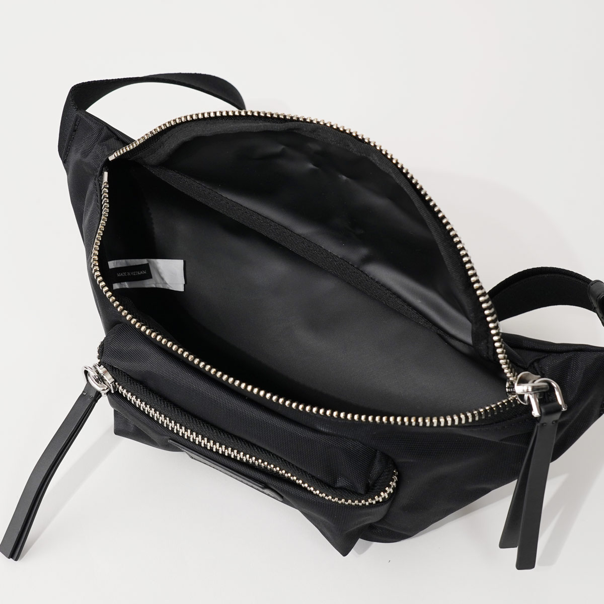 楽天市場】MARC JACOBS マークジェイコブス ボディバッグ THE BIKER