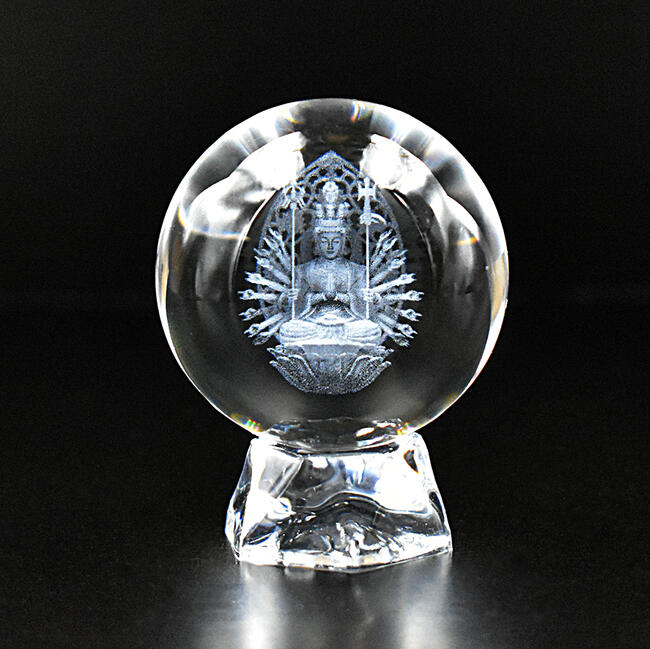 楽天市場】【縁起物】水晶-千手観音菩薩◇水晶製（径5cm）【透明台座