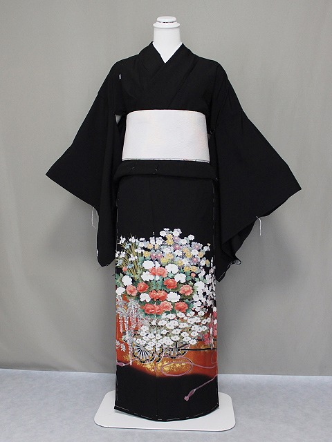 楽天市場】花柄の未仕立正絹江戸妻 当店在庫処分の黒留袖 古典柄の未