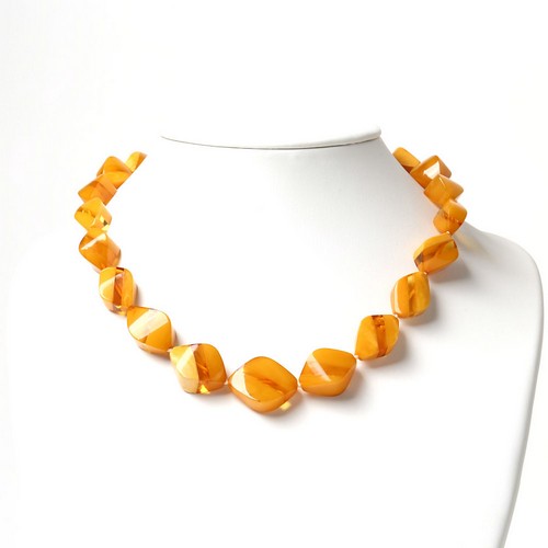 楽天市場】＼3月3日まで臨時休業中／ロイヤルアンバー 琥珀 ネックレス