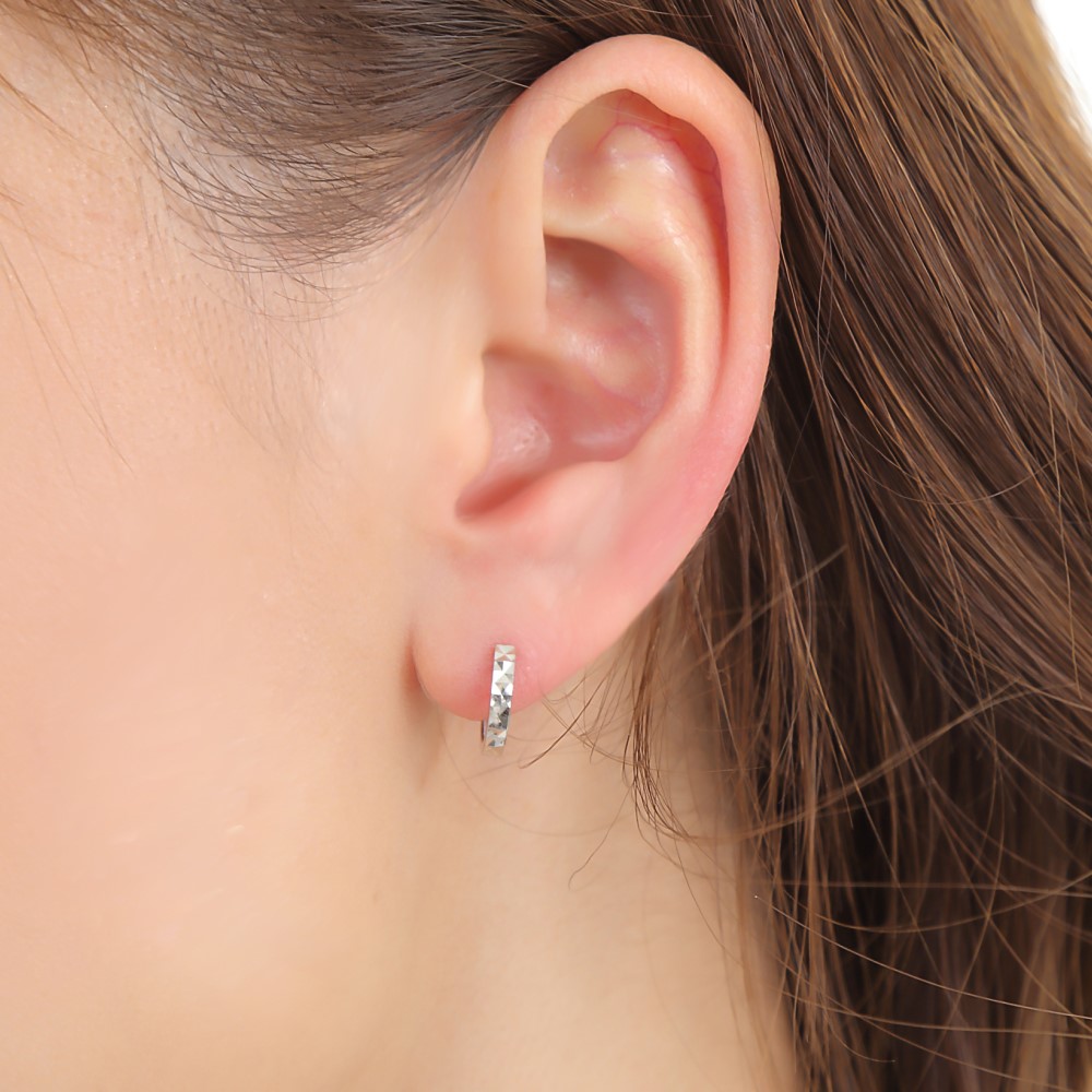 楽天市場】フープ ピアス ダイヤ カット K14 ホワイトゴールド 片耳 1