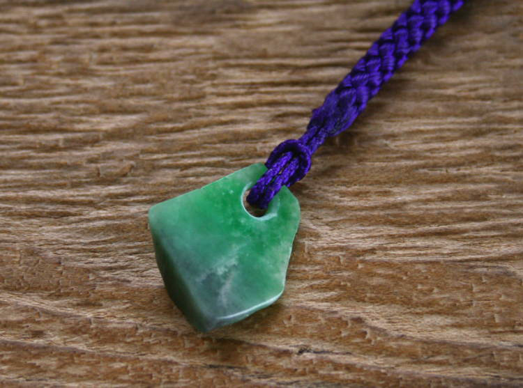 楽天市場】糸魚川翡翠ストラップ S00269真隆 作 : 糸魚川ヒスイの店