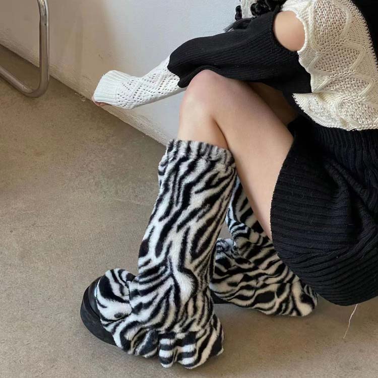 楽天市場】ルーズソックス レッグウォーマー ふわふわ 起毛素材 COW柄