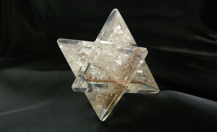 楽天市場】ヒマラヤ水晶 神聖幾何学 マカバ オルゴナイト マルカ