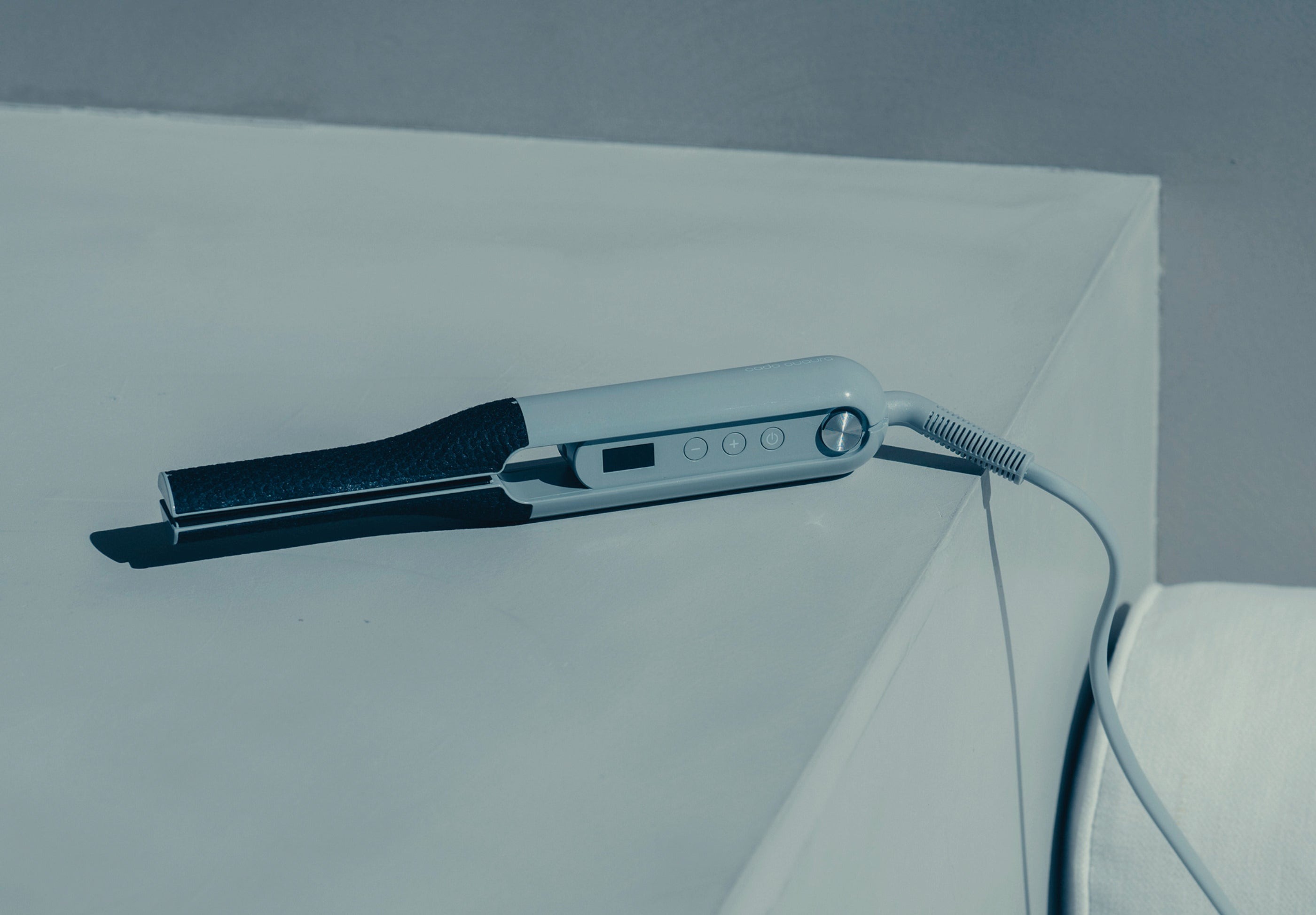 楽天市場】ヘアアイロン ストレート cuaura クオーラ 美容師監修 コテ