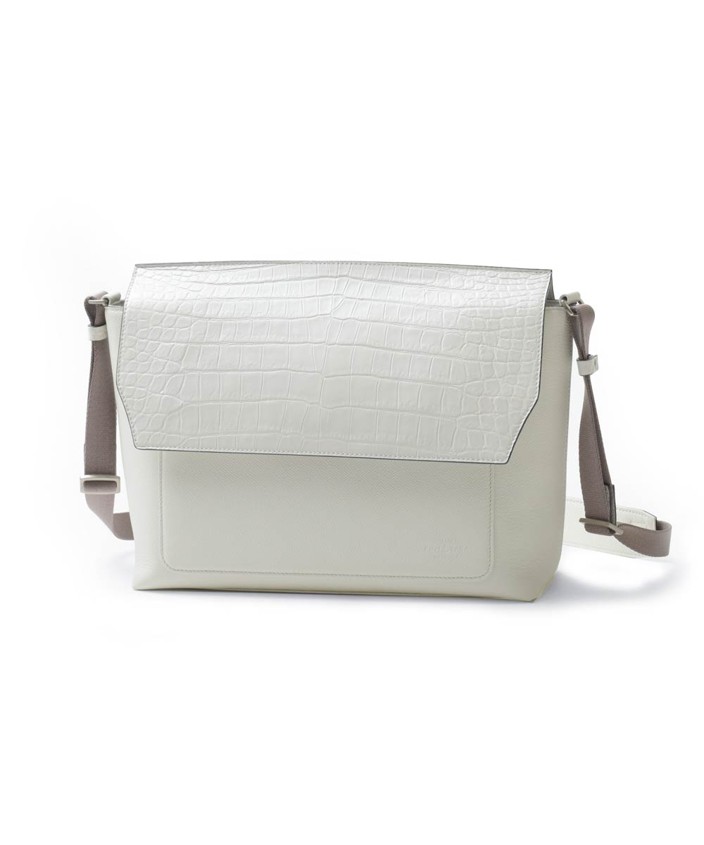 楽天市場】FUJITAKA GALLERY レザーショルダーバッグ A4 (WAPROLUX