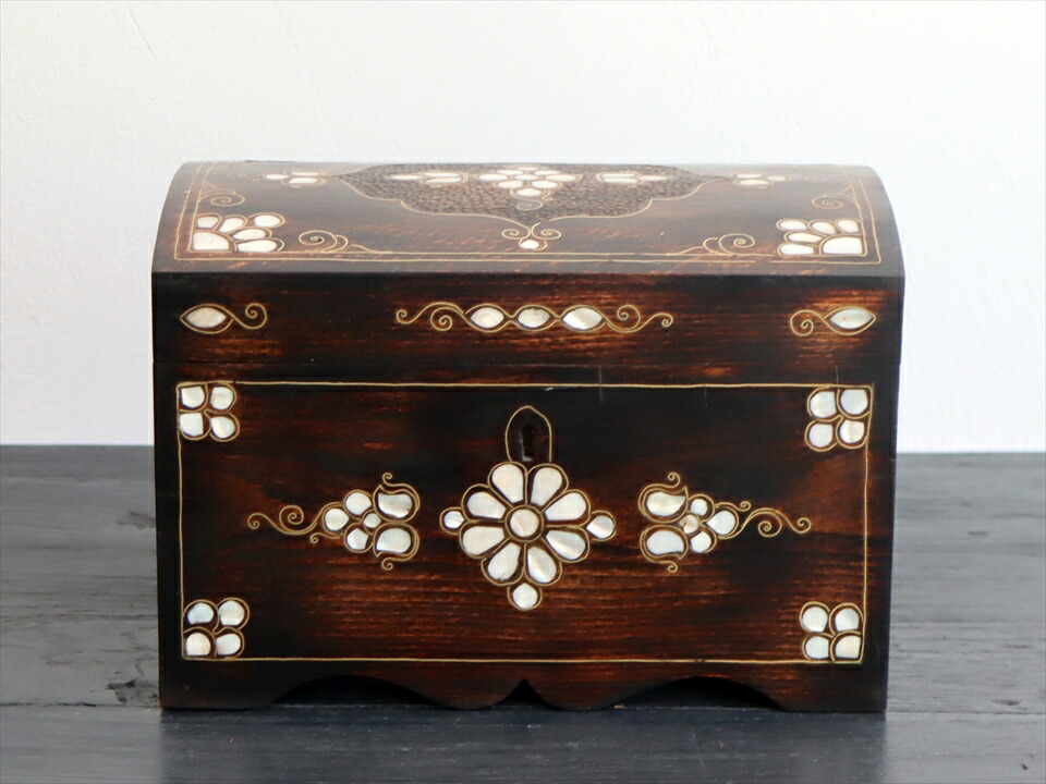 楽天市場】螺鈿細工木製宝箱 W28×H19×D18.5cm 胡桃の木 Mother of