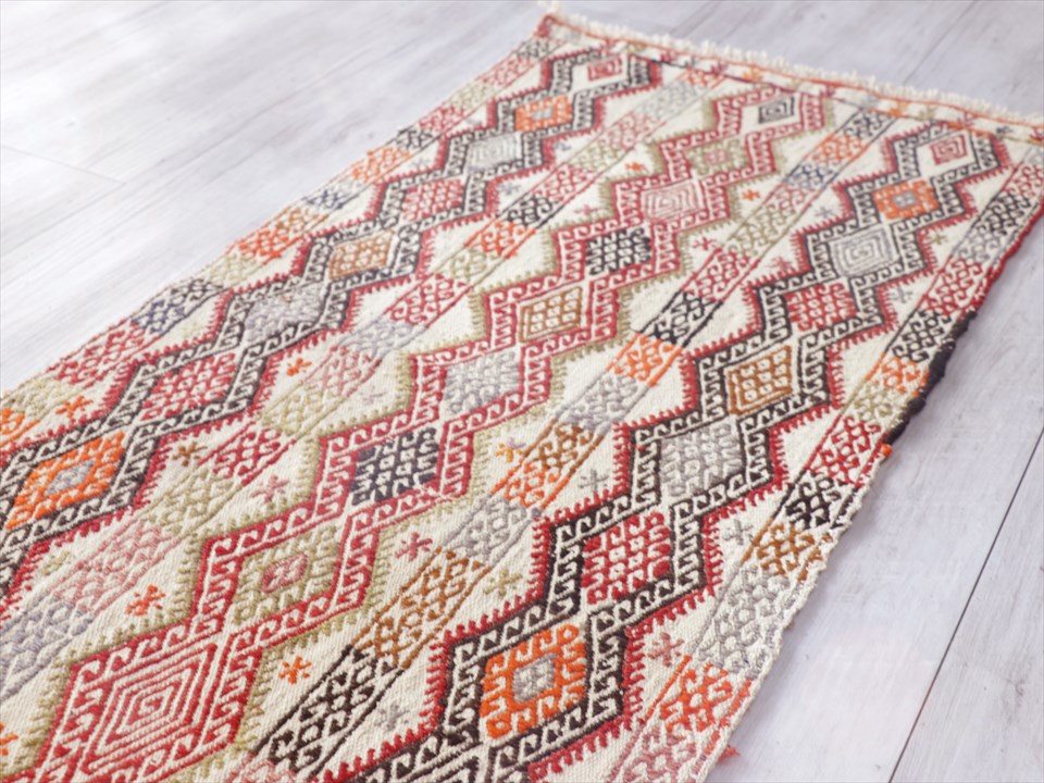 楽天市場】オールドキリム シワス・ジジム228×47cm細長い装飾用ジジム