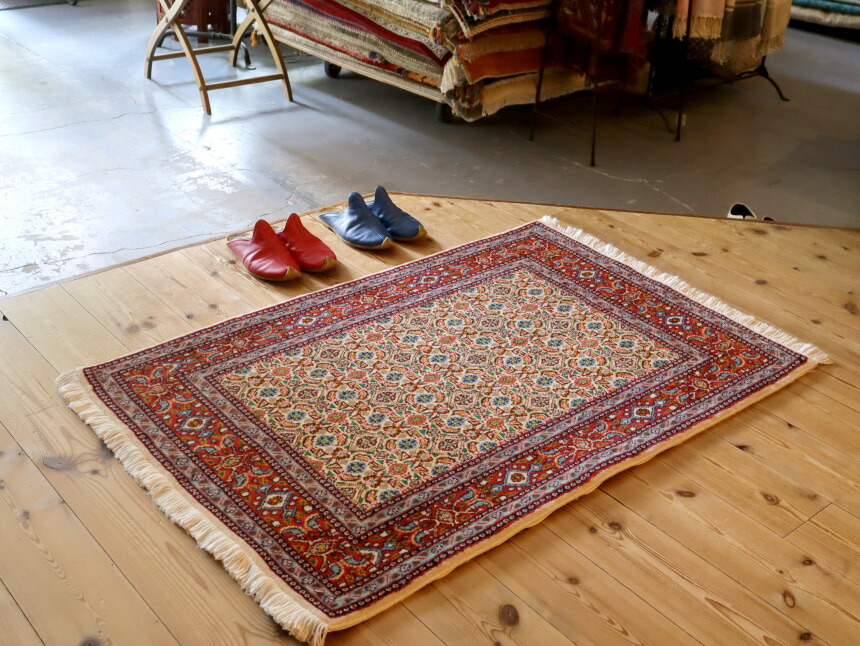 楽天市場】ペルシャ絨毯 ムード Moud120×80cmアイボリー/レッド 連なる