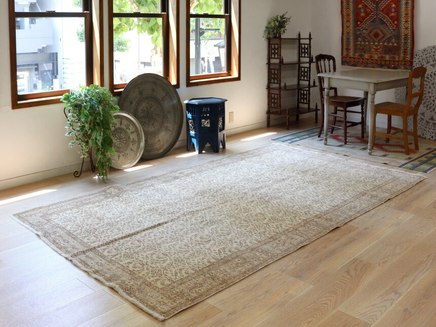 楽天市場】オーバーダイド ヴィンテージラグ ベージュ 276×166cm