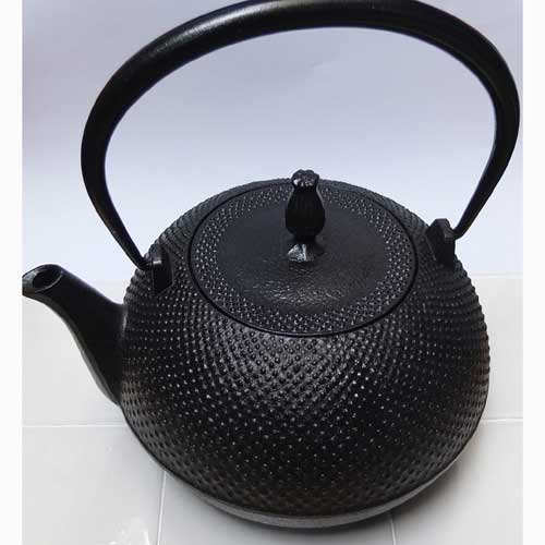 楽天市場】日本が誇る伝統工芸品南部鉄器 南部鉄瓶 なつめ形 アラレ