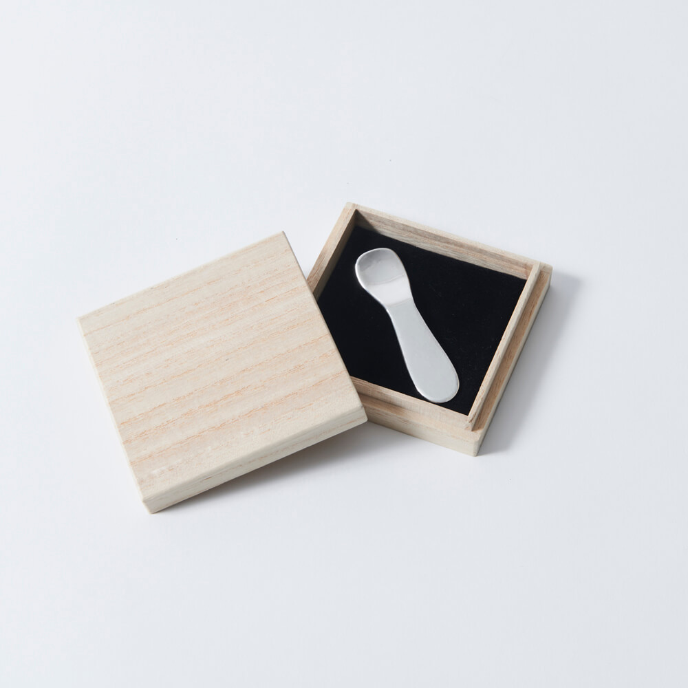 楽天市場】東京銀器 宗照の純銀手打ちアイススプーン 桐箱付き 有限