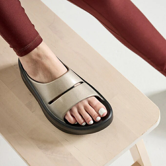 楽天市場】正規品保証付【OOFOS ウーフォス レディース】厚底タイプ