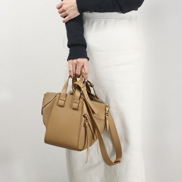 楽天市場】LOEWE ロエベ COMPACT HAMMOCK BAG ハンモックバッグ