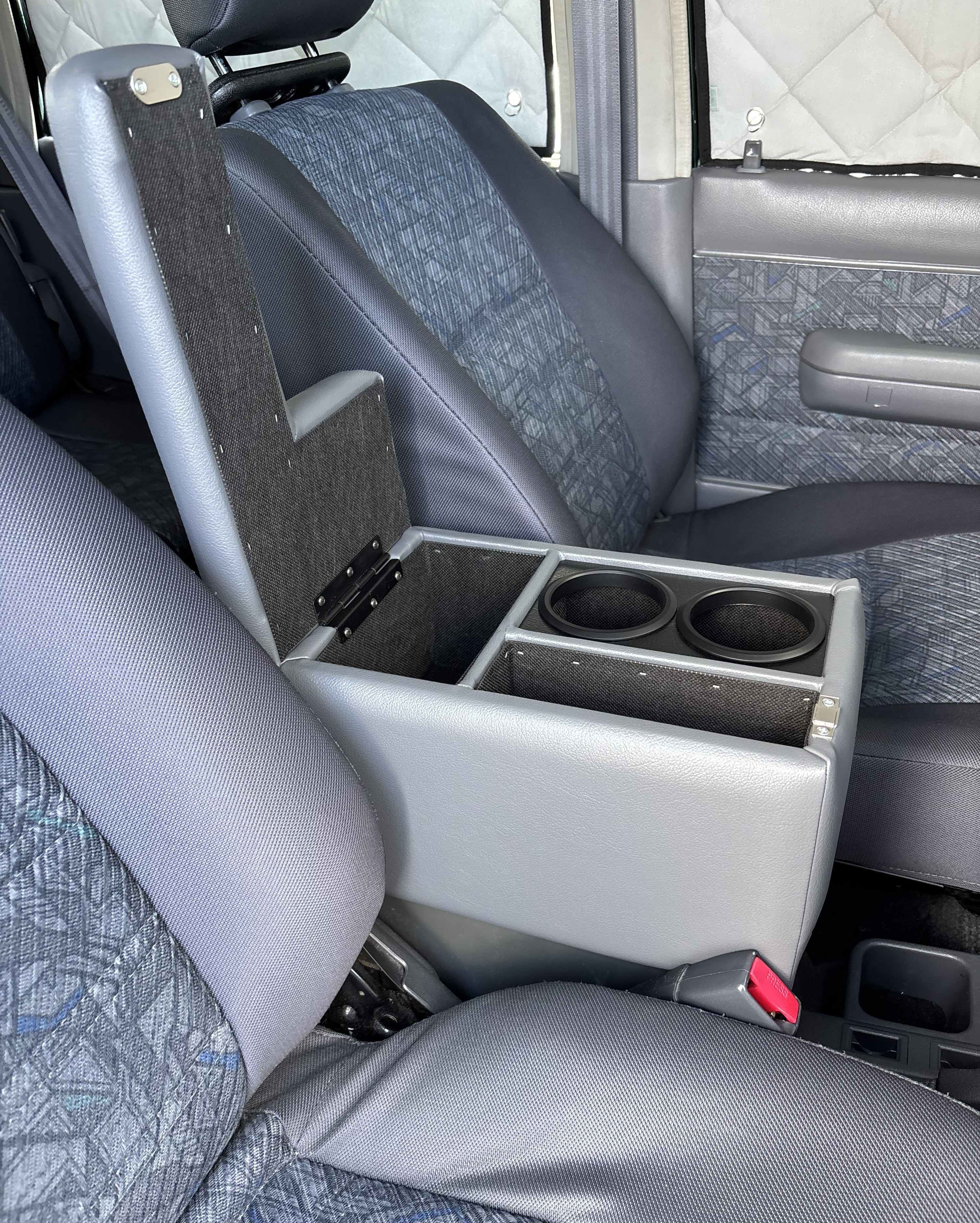 楽天市場】TME ランクル70 専用 (～2004 全型式対応) アームレスト