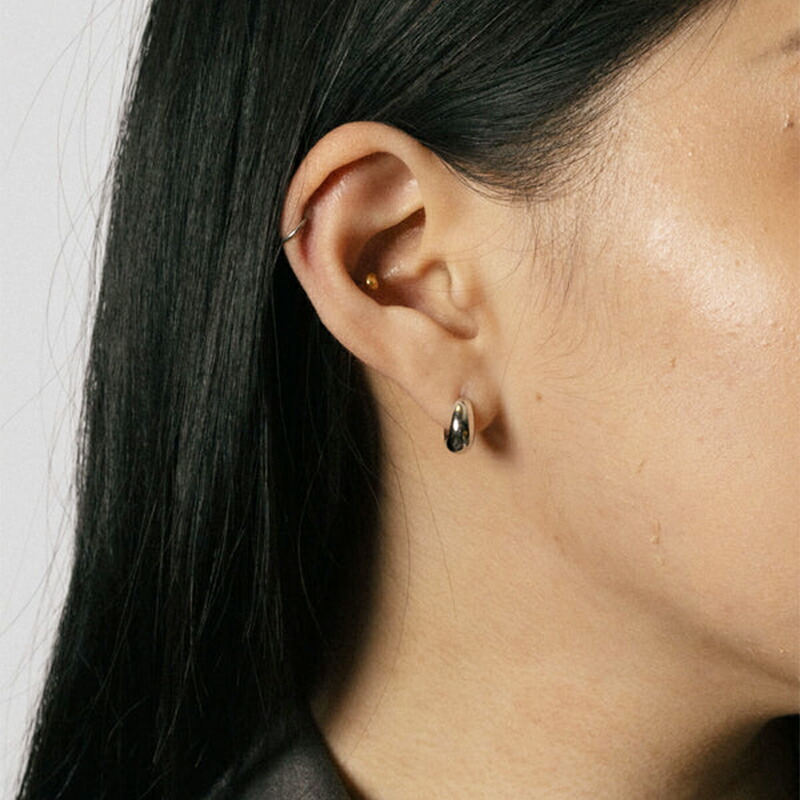 楽天市場】TOM WOOD トムウッド Ice Huggies Gold Silver ピアス