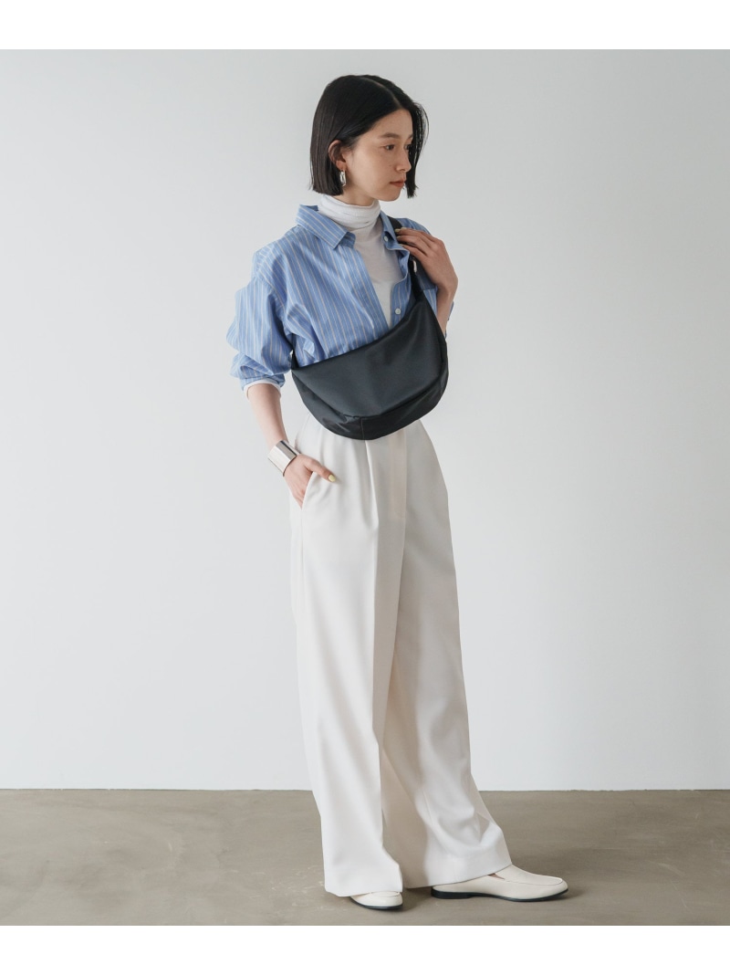 楽天市場】《3/4~価格改定》クラウズナイロンラウンドショルダーバッグ