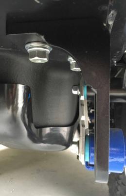 楽天市場】ランドクルーザー70系(再販車)76.79用 リア牽引フック