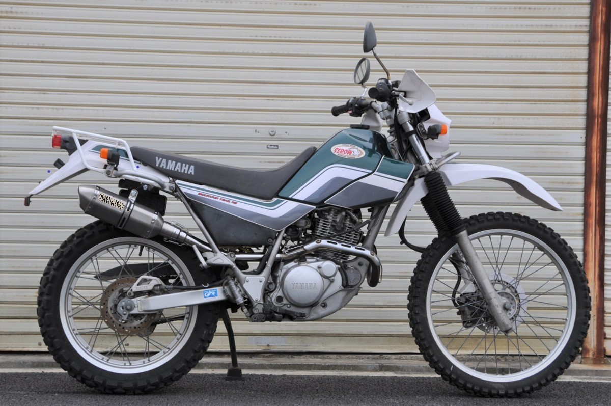 楽天市場】セロー225 バイクマフラー ソリッド モタード 異形 スリップ