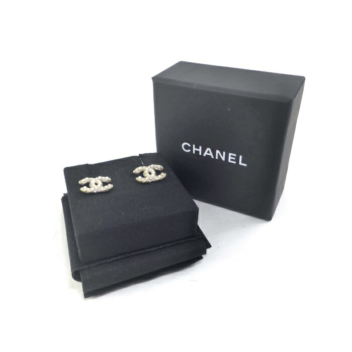 楽天市場】シャネル （CHANEL） パール ココマーク ピアス CC ロゴ