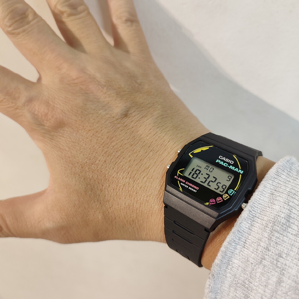 楽天市場】カシオ CASIO CLASSIC x PAC-MAN パックマンデジタル 腕時計
